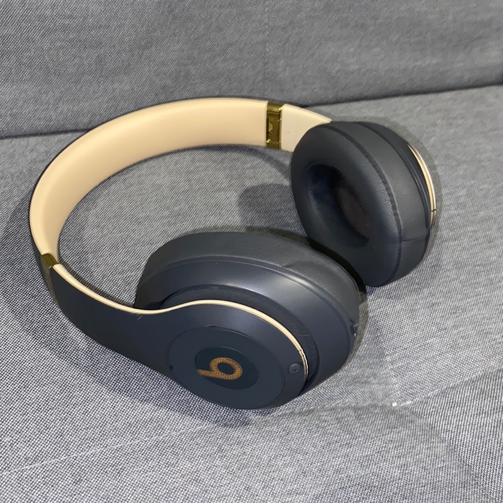 Beats studio 3 headphones